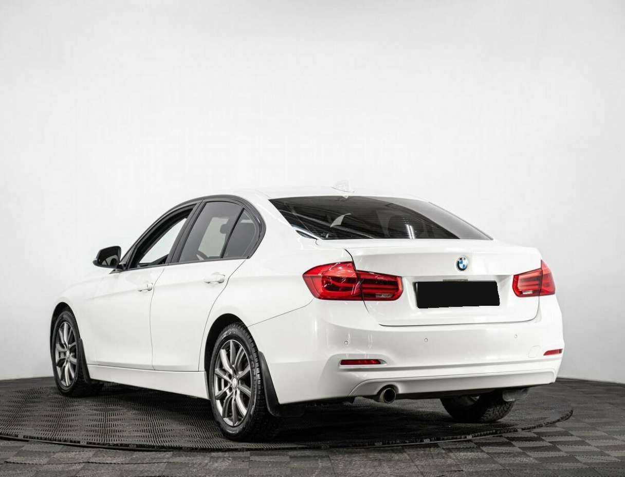 BMW 3 серии 318i, 2016 Фото №4