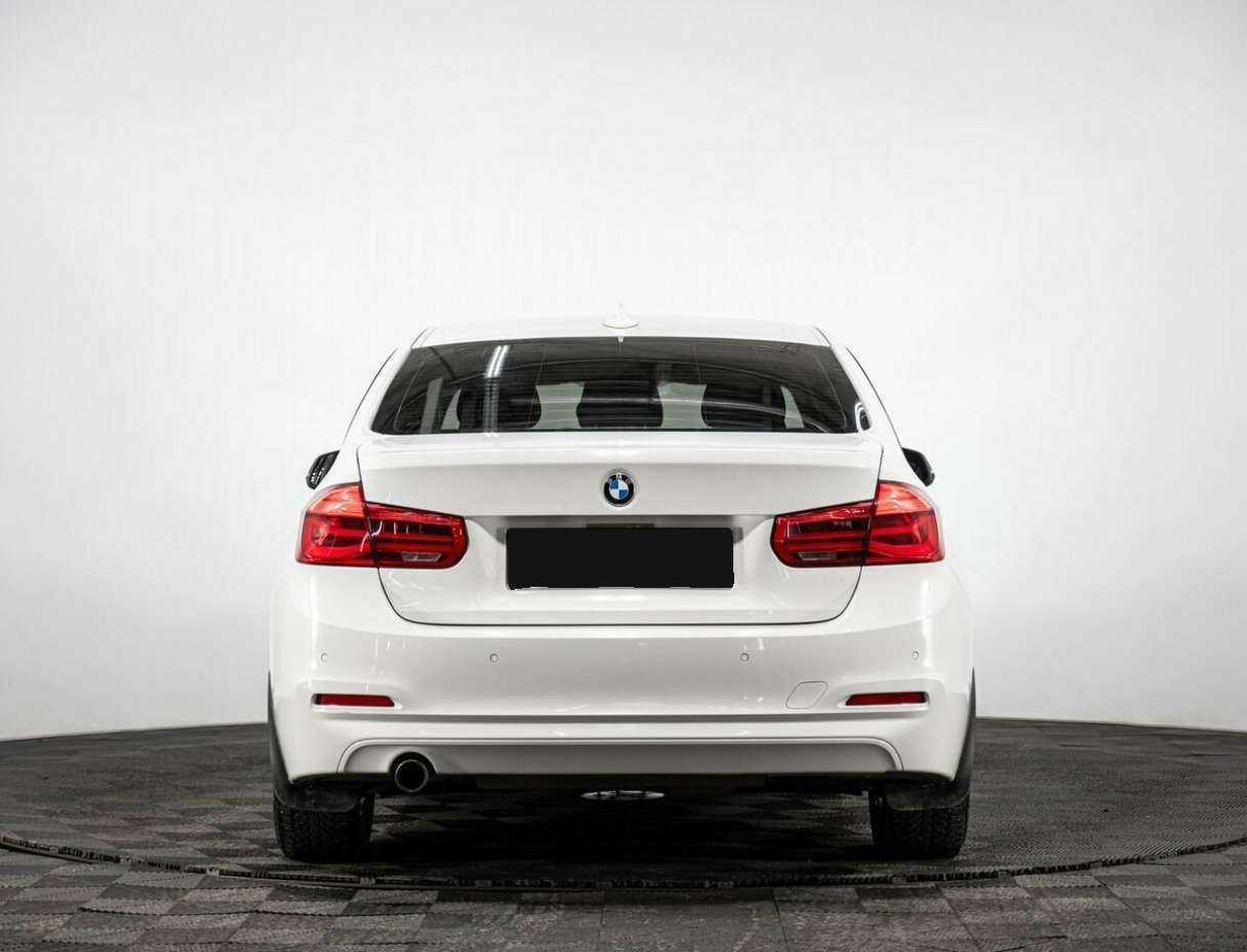 BMW 3 серии 318i, 2016 Фото №5