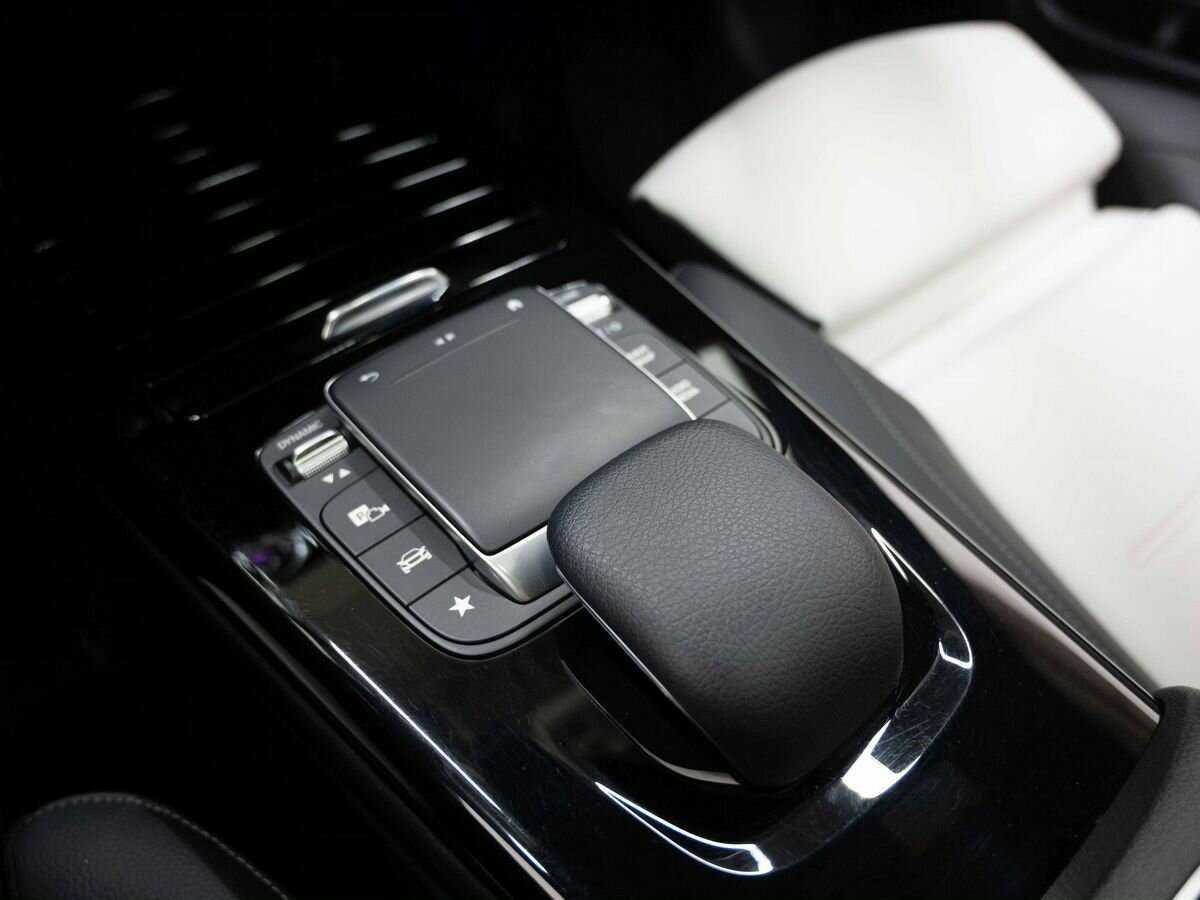 Mercedes-Benz CLA 200, 2020 Фото №24