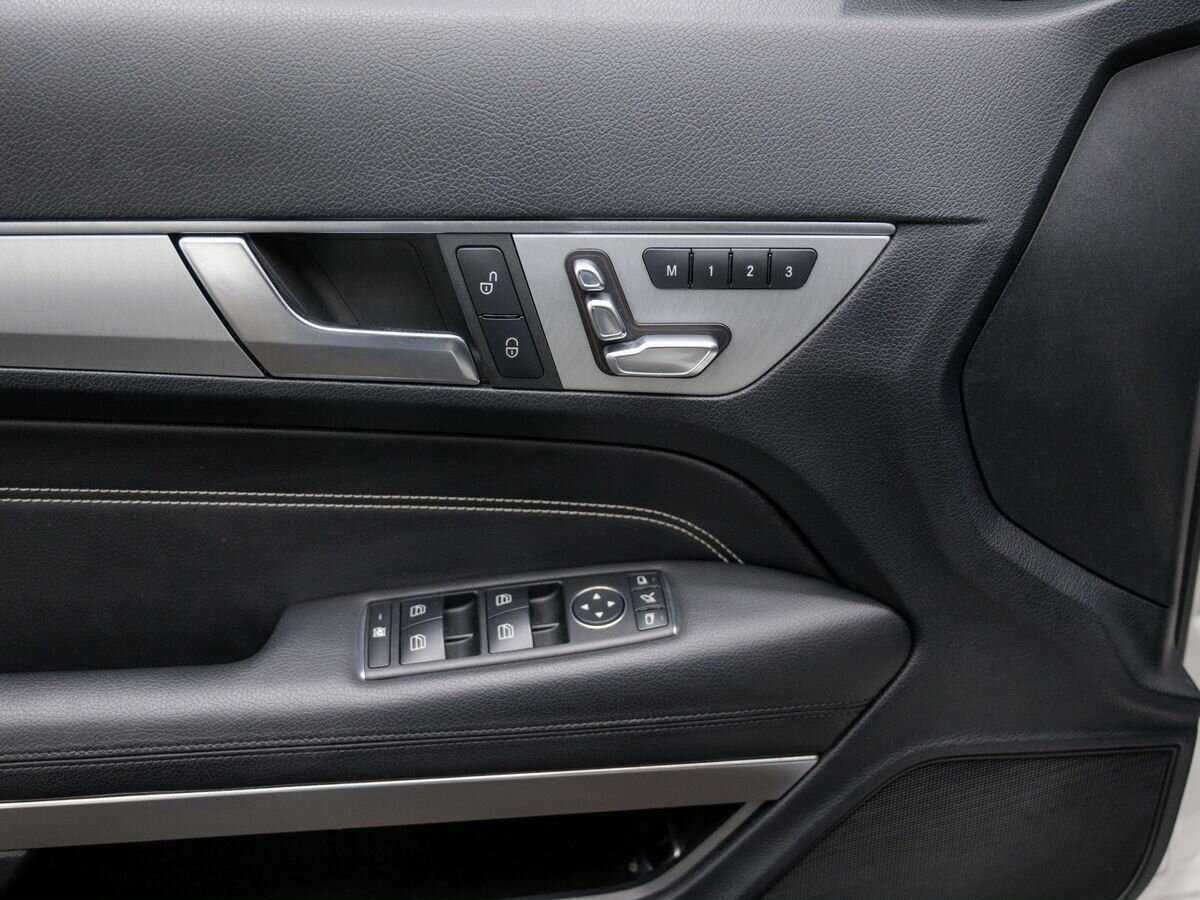 Mercedes-Benz E-Класс 200, 2014 Фото №15