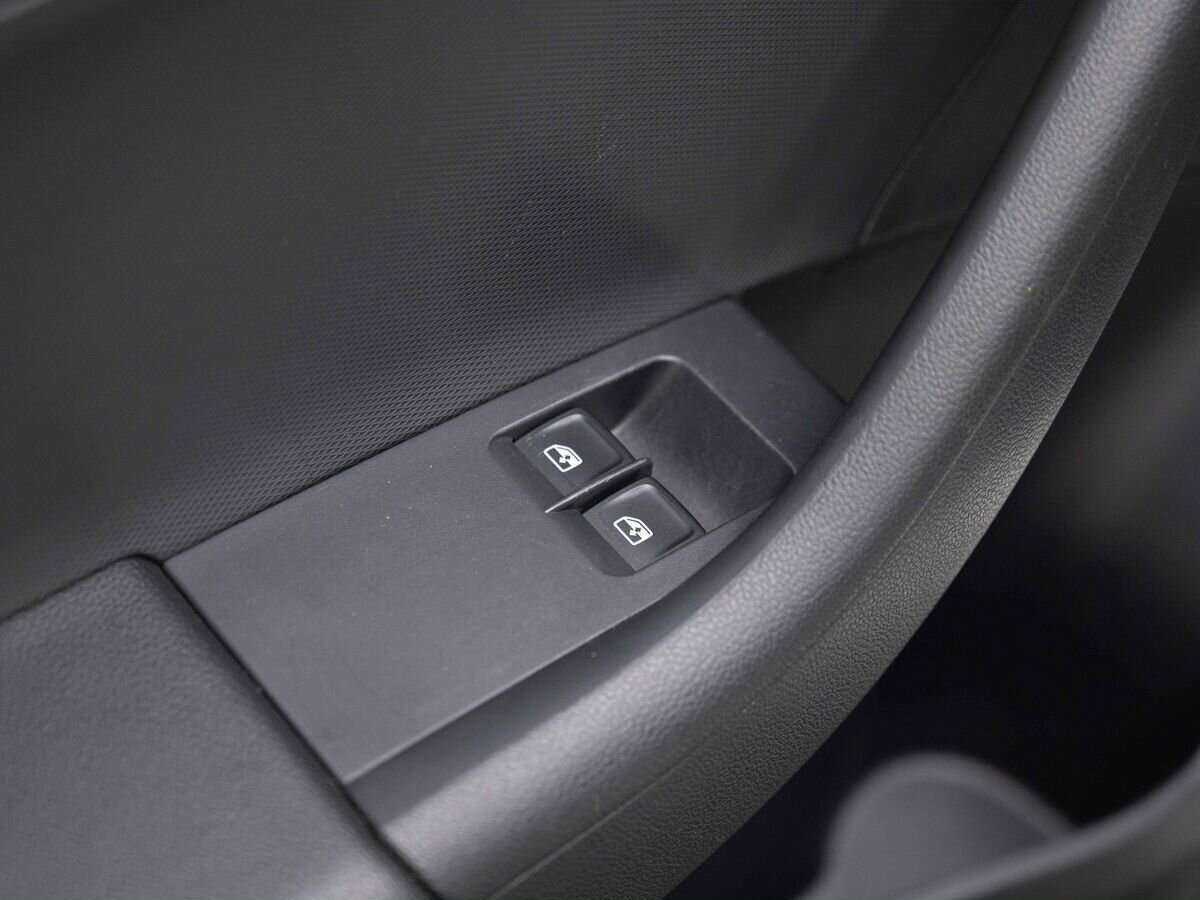 Skoda Rapid, 2017 Фото №15