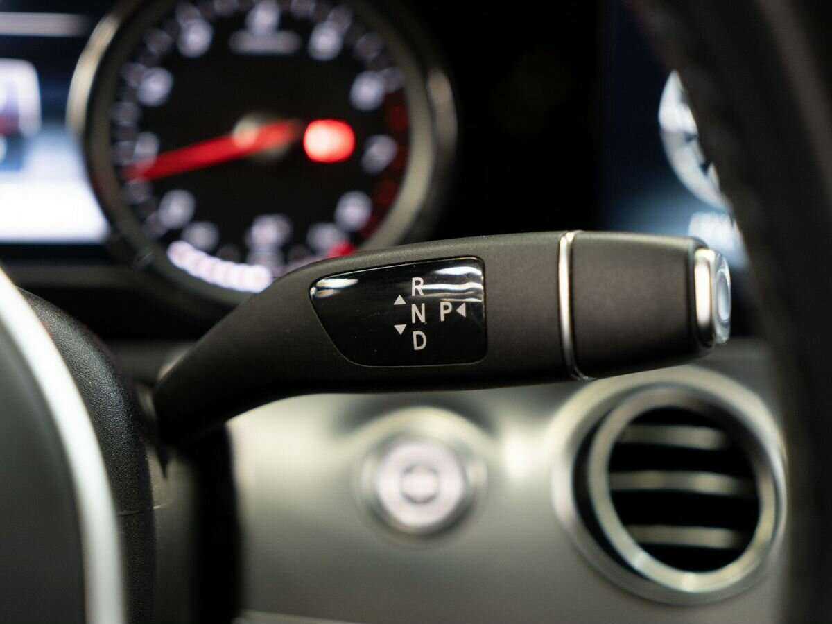 Mercedes-Benz E-Класс 200, 2019 Фото №14