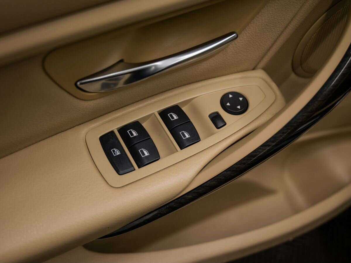 BMW 3 серии 328i, 2012 Фото №11