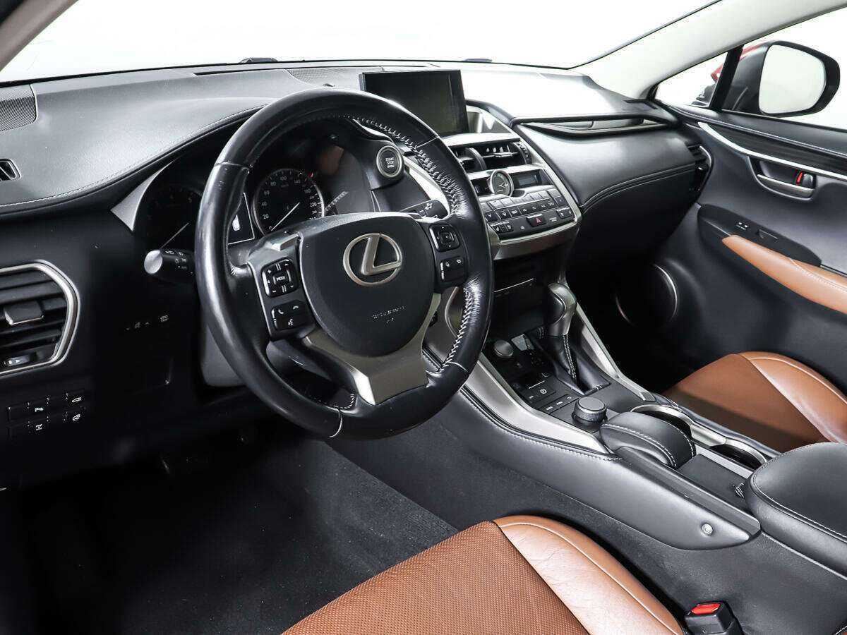 Lexus NX 200t, 2015 Фото №13