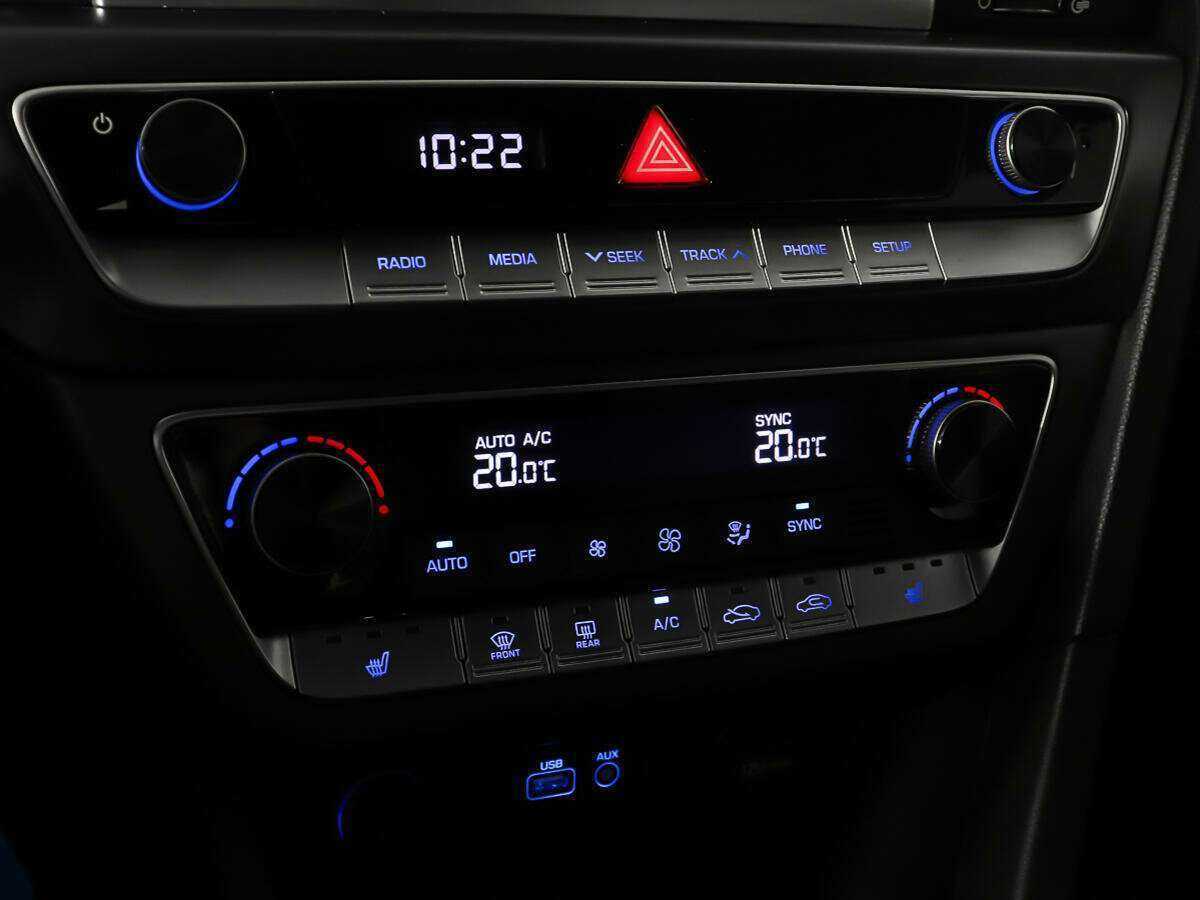 Hyundai Sonata, 2018 Фото №17