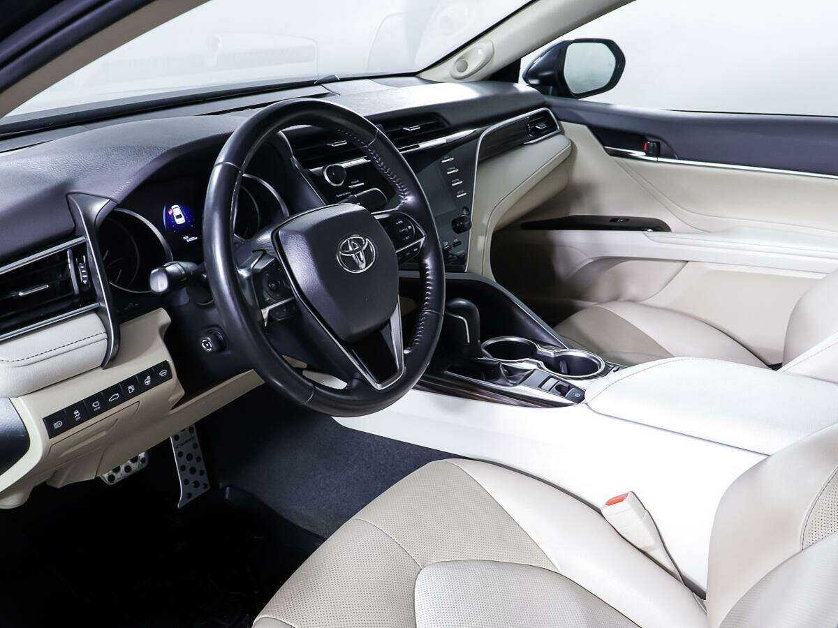 Toyota Camry, 2018 Фото №17