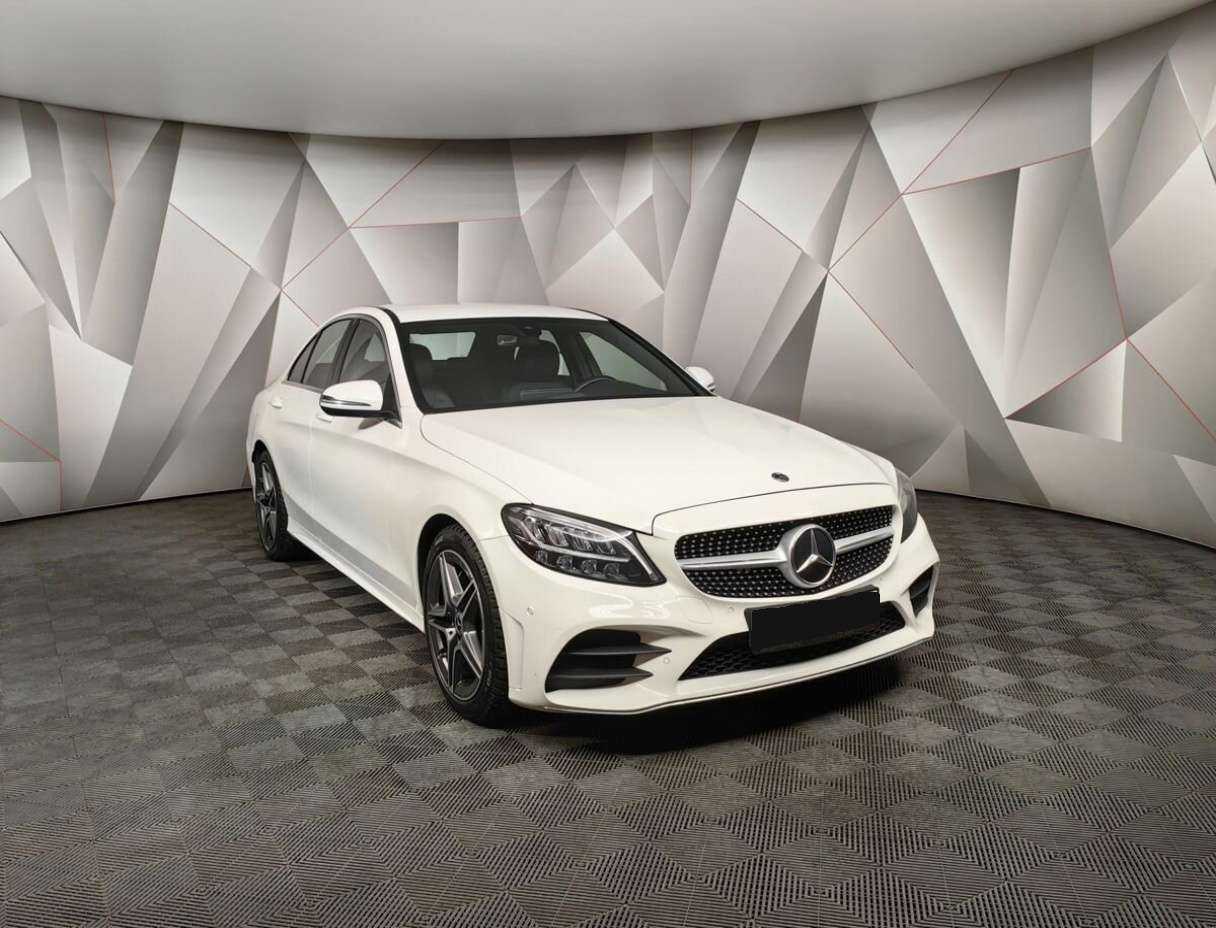 Mercedes-Benz C-Класс 180, 2020 - 44 127 км. | Фото №3
