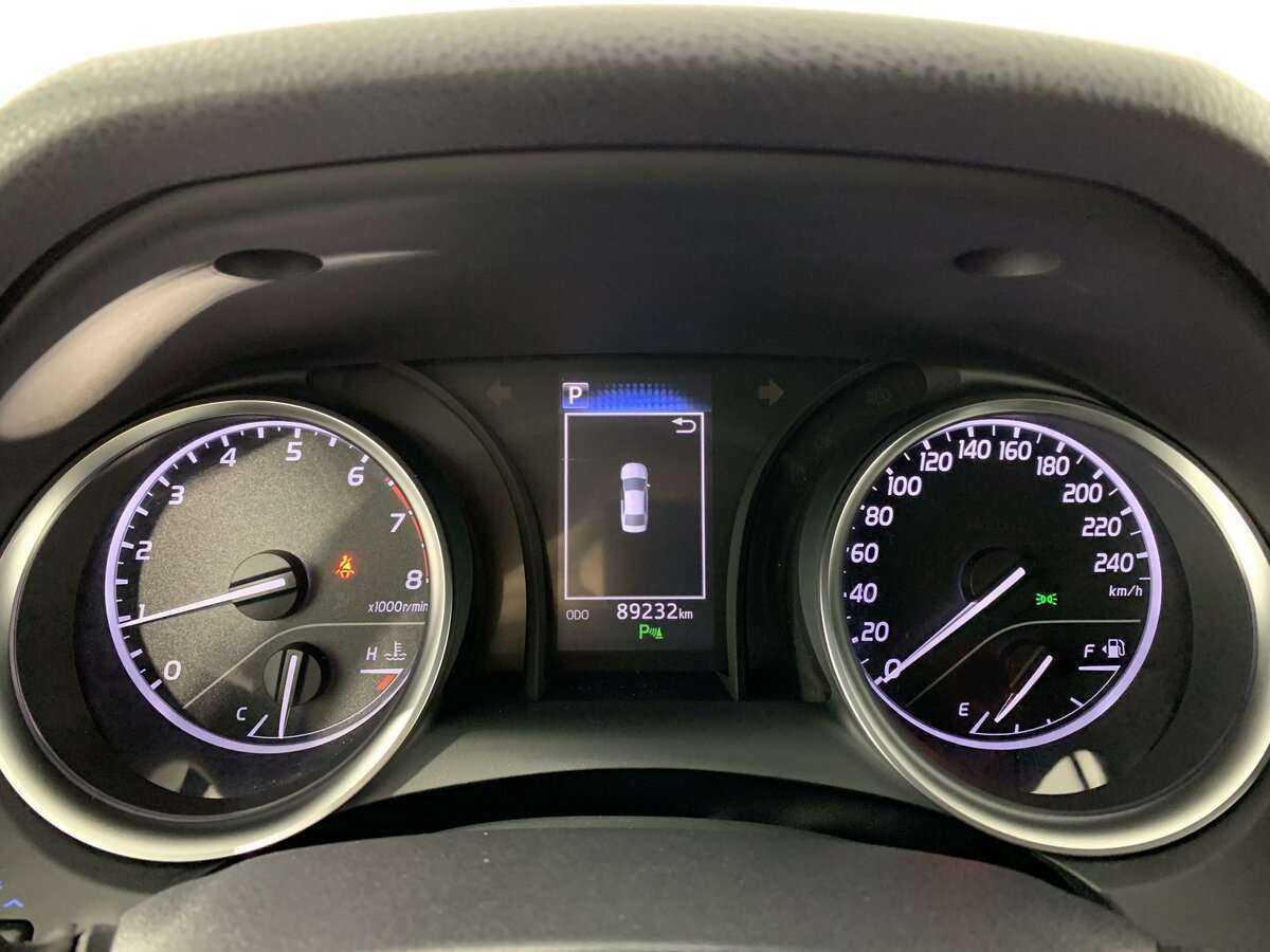 Toyota Camry, 2019 Фото №9