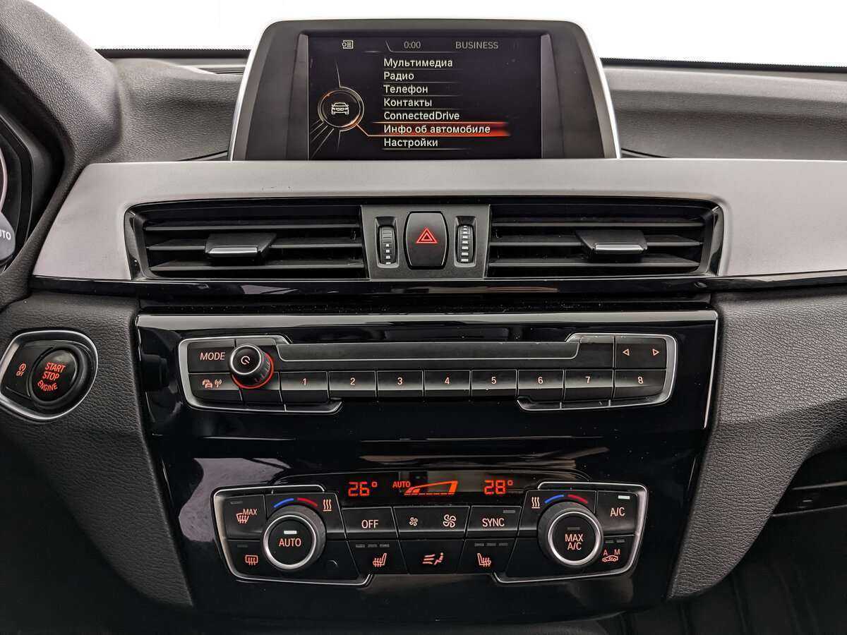 BMW X1 20i xDrive, 2015 Фото №17