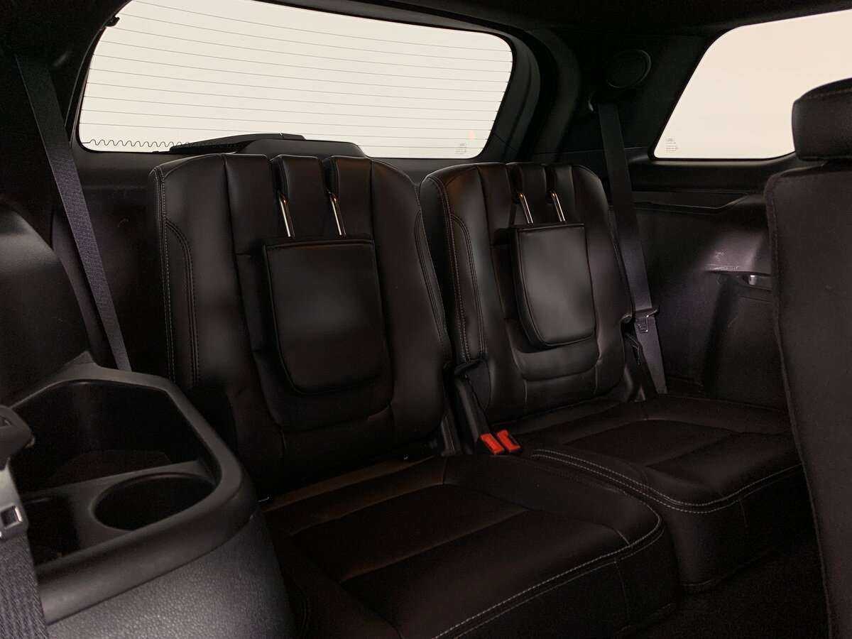 Ford Explorer, 2019 Фото №20