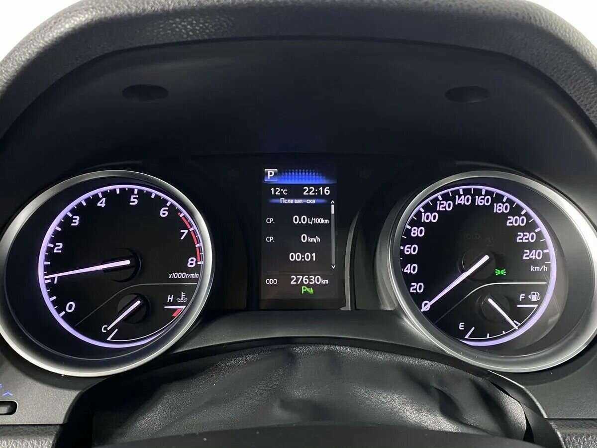 Toyota Camry, 2020 Фото №17