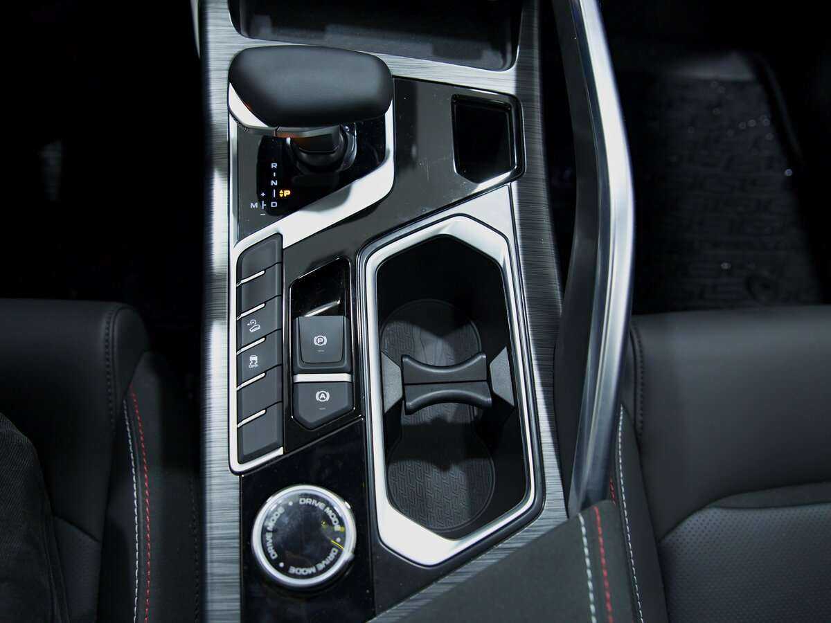 Geely Tugella, 2023 Фото №10