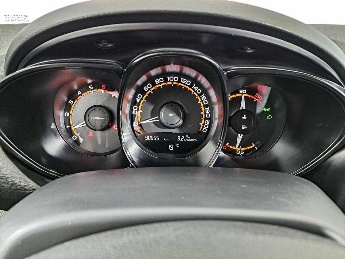 Lada (ВАЗ) Vesta SW, 2019 Фото №11