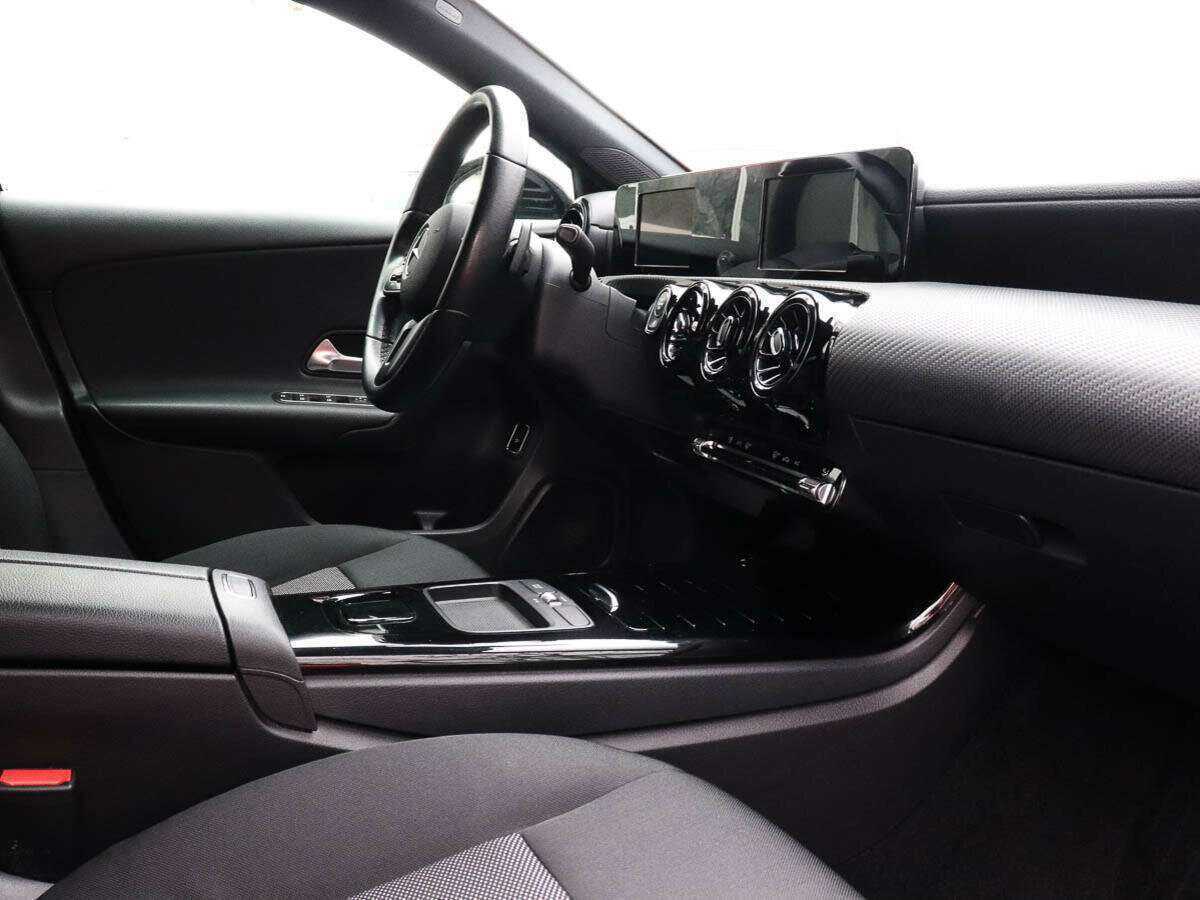 Mercedes-Benz A-Класс 200, 2019 Фото №6
