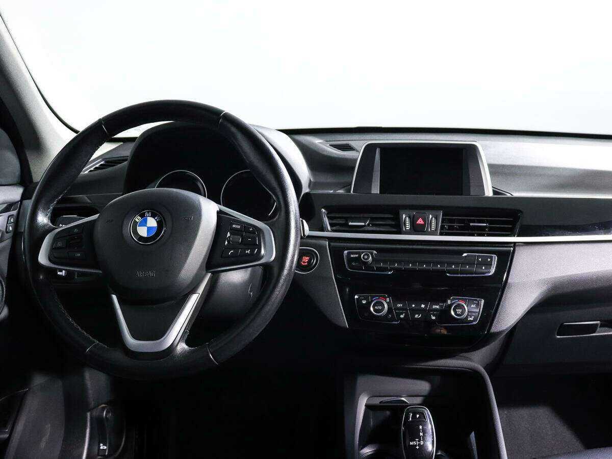 BMW X1 20i xDrive, 2019 Фото №9