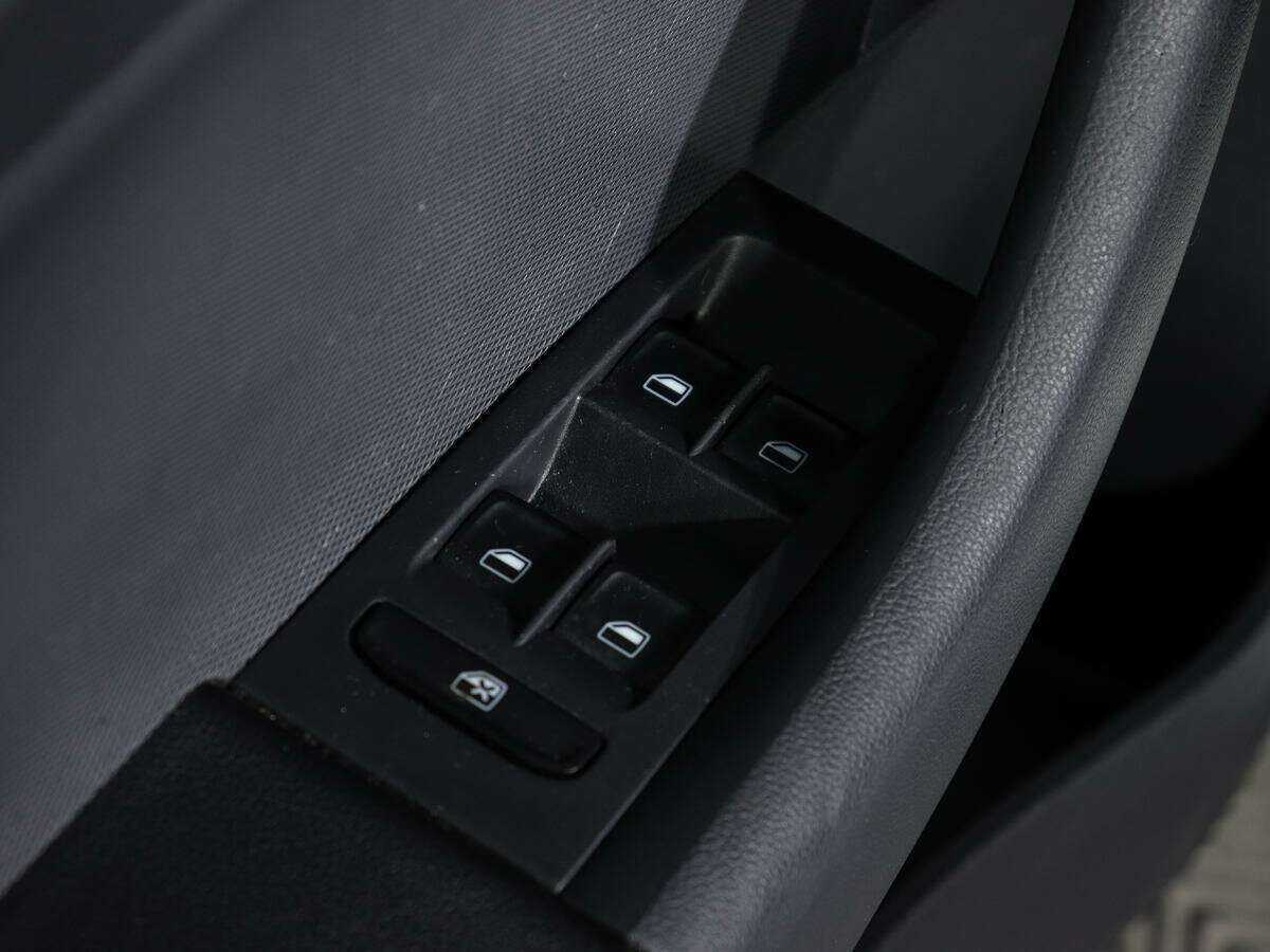 Skoda Rapid, 2014 Фото №15