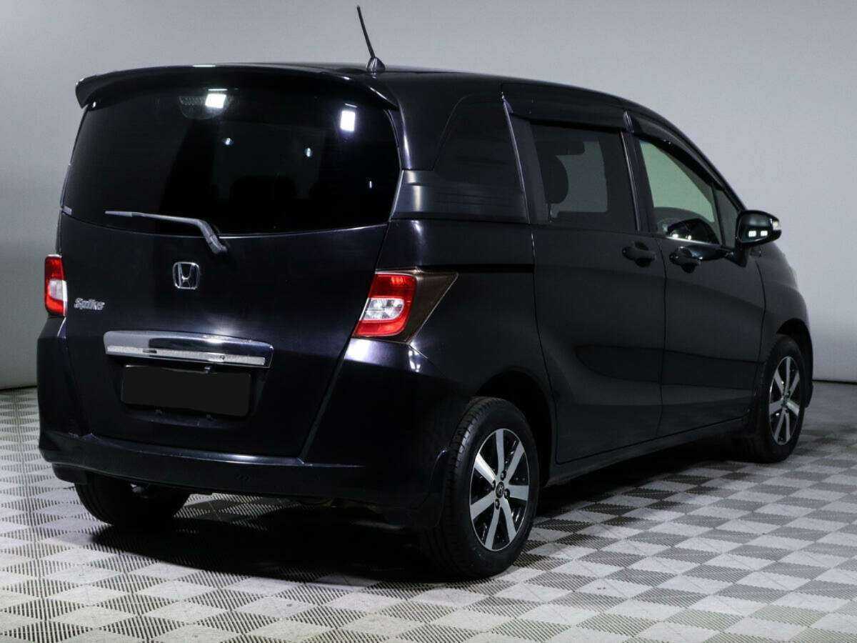 Honda Freed Spike, 2012 Фото №4