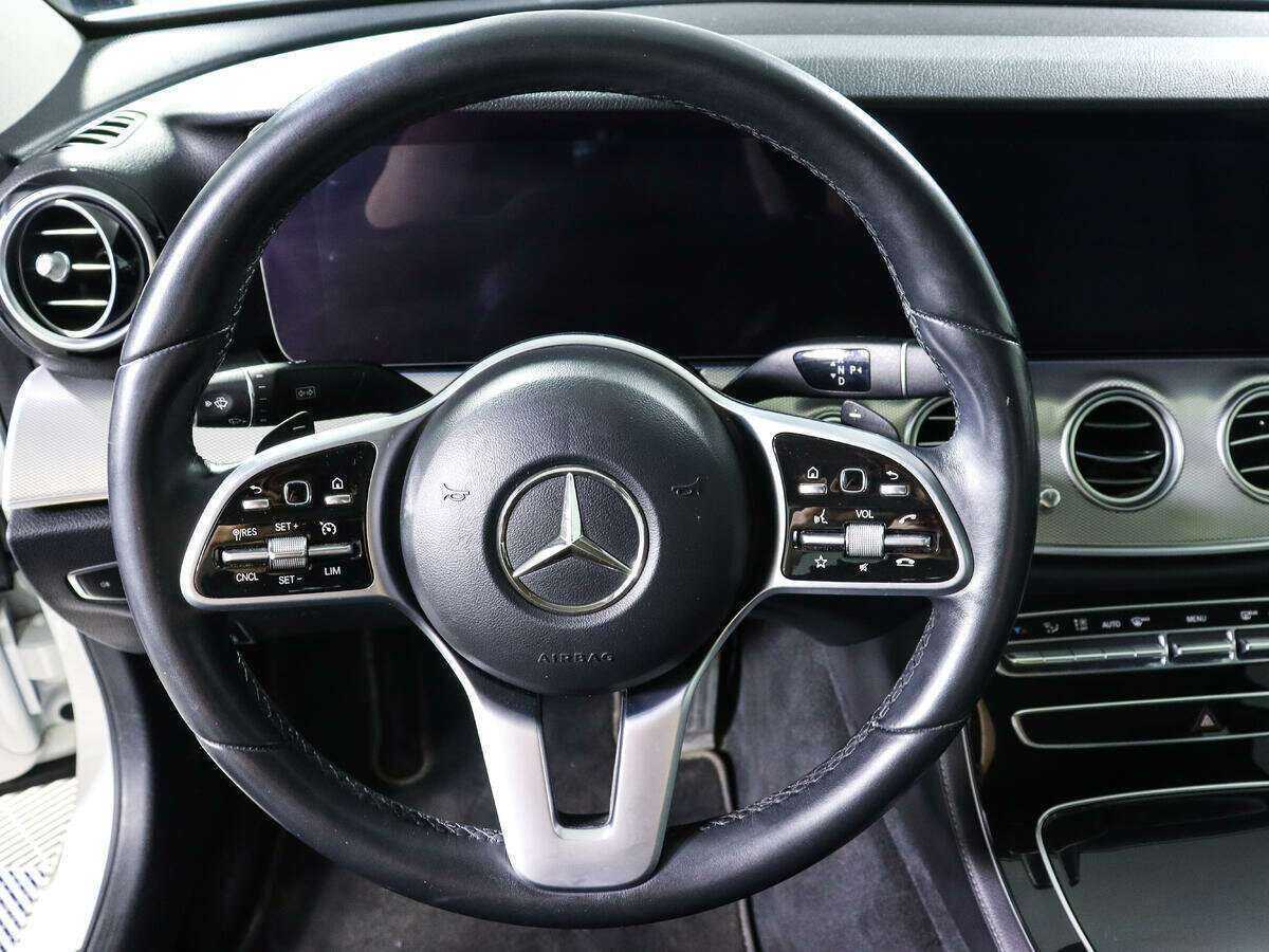 Mercedes-Benz E-Класс 200, 2018 Фото №18