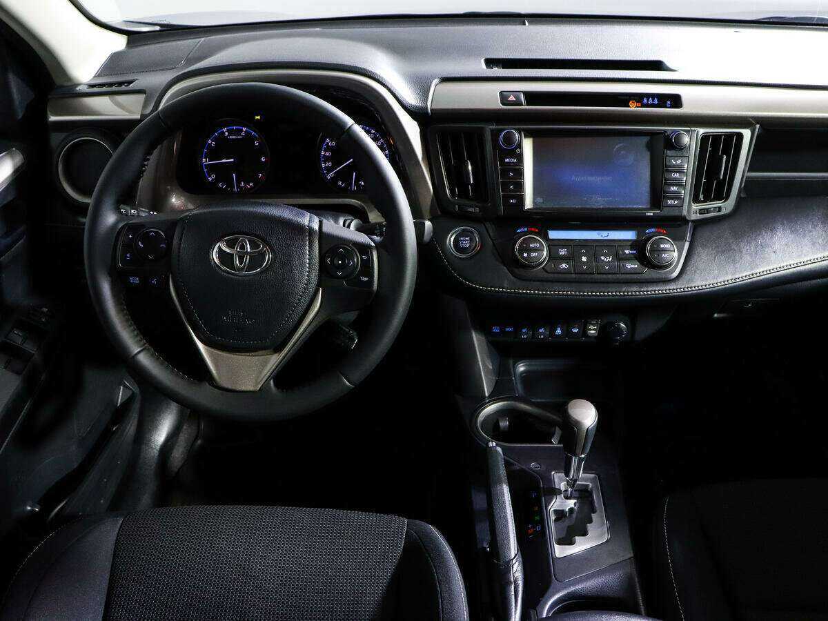 Toyota RAV4, 2017 Фото №10