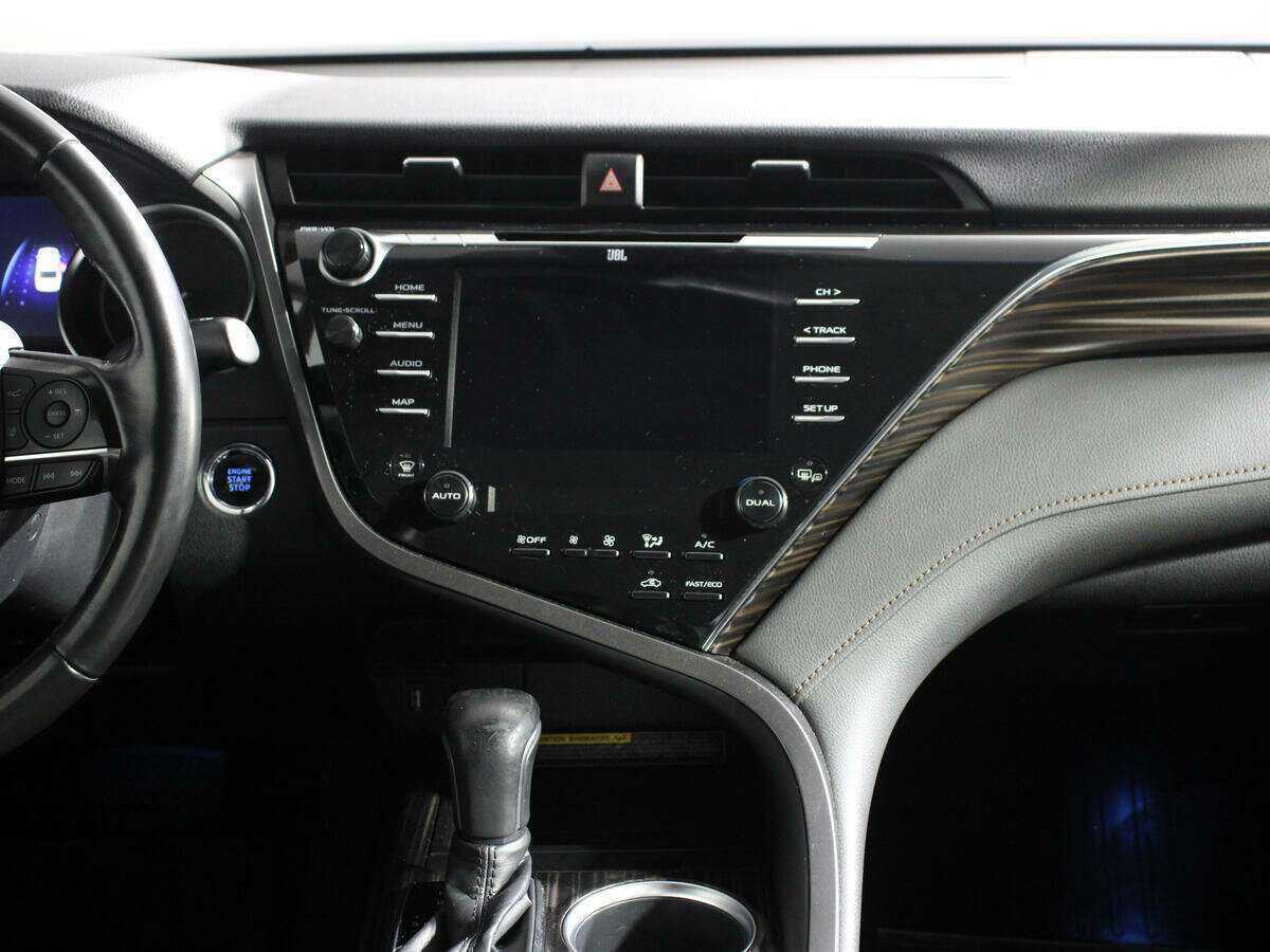 Toyota Camry, 2018 Фото №10