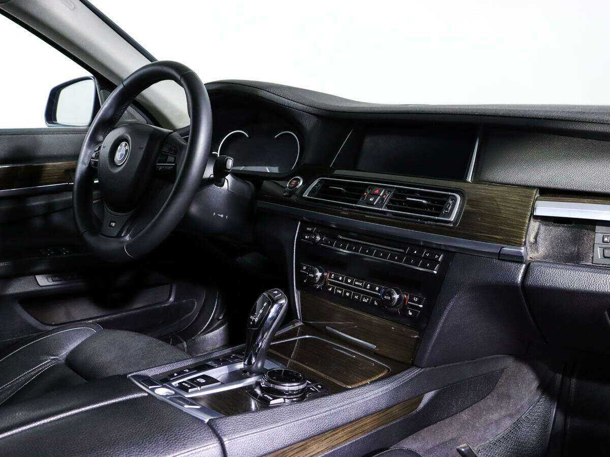 BMW 7 серии Long 740Li xDrive, 2013 Фото №8