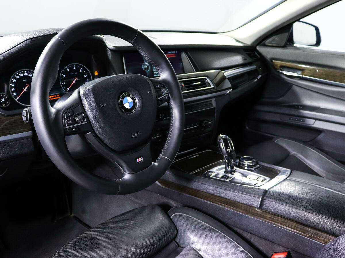 BMW 7 серии Long 740Li xDrive, 2013 Фото №13