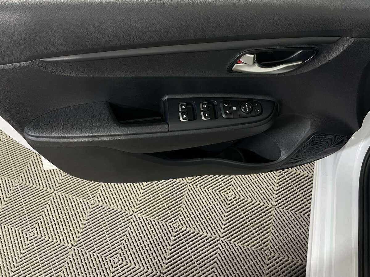 Kia Rio, 2021 - 30 824 км. | Фото №8