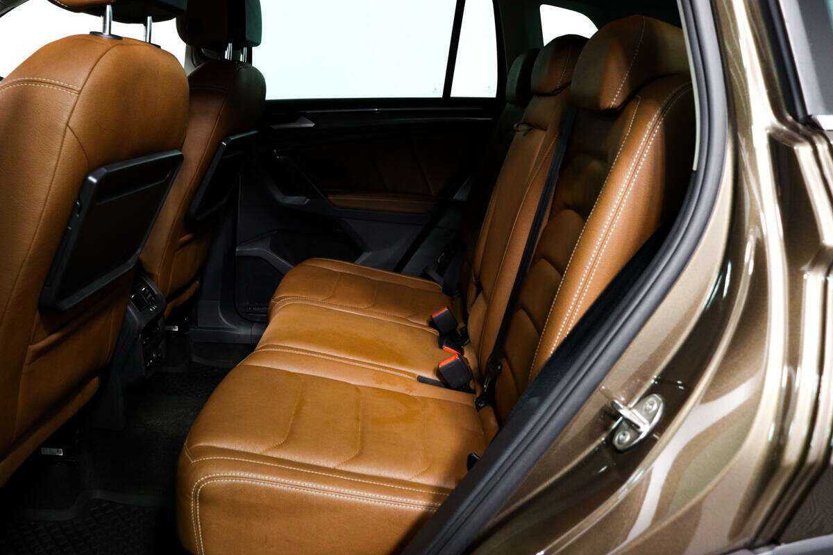 Volkswagen Tiguan, 2020 Фото №12