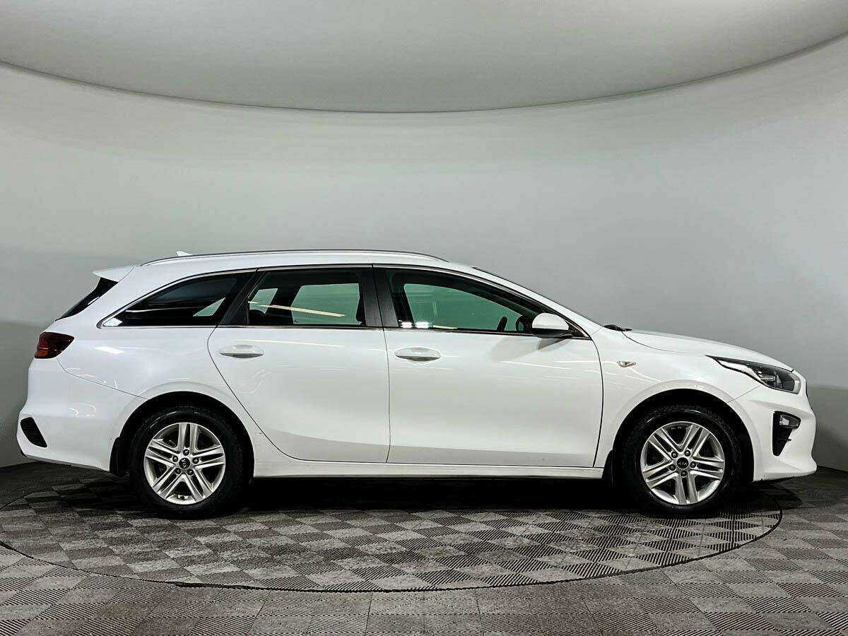 Kia Ceed, 2021 Фото №4