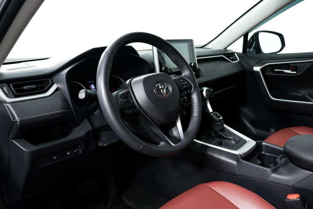 Toyota RAV4, 2021 Фото №13