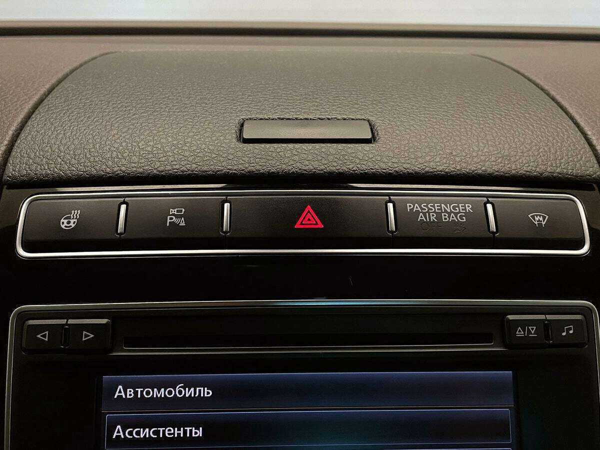 Volkswagen Touareg, 2015 Фото №23