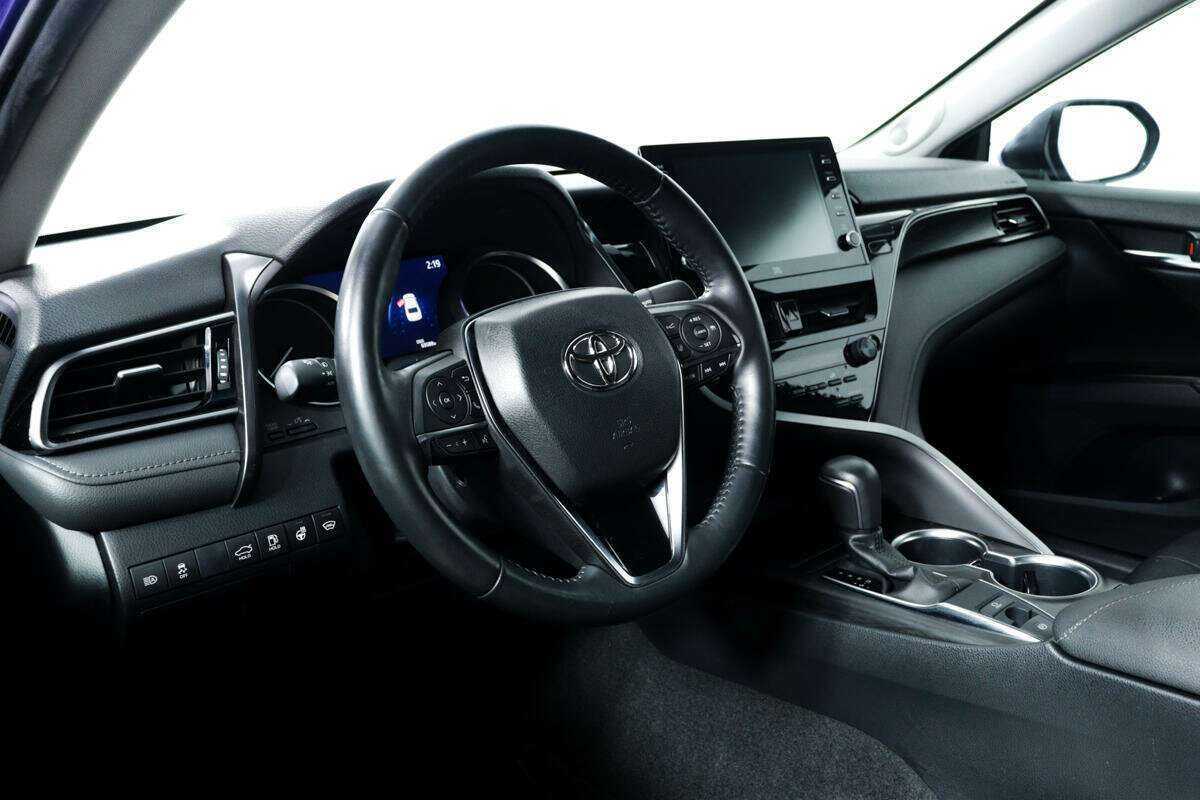 Toyota Camry, 2021 Фото №13