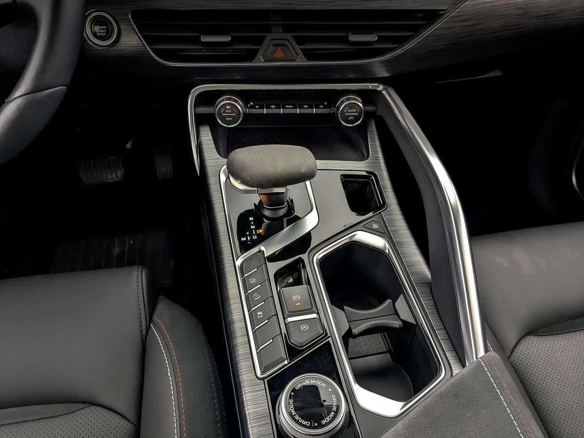 Geely Tugella, 2021 Фото №21