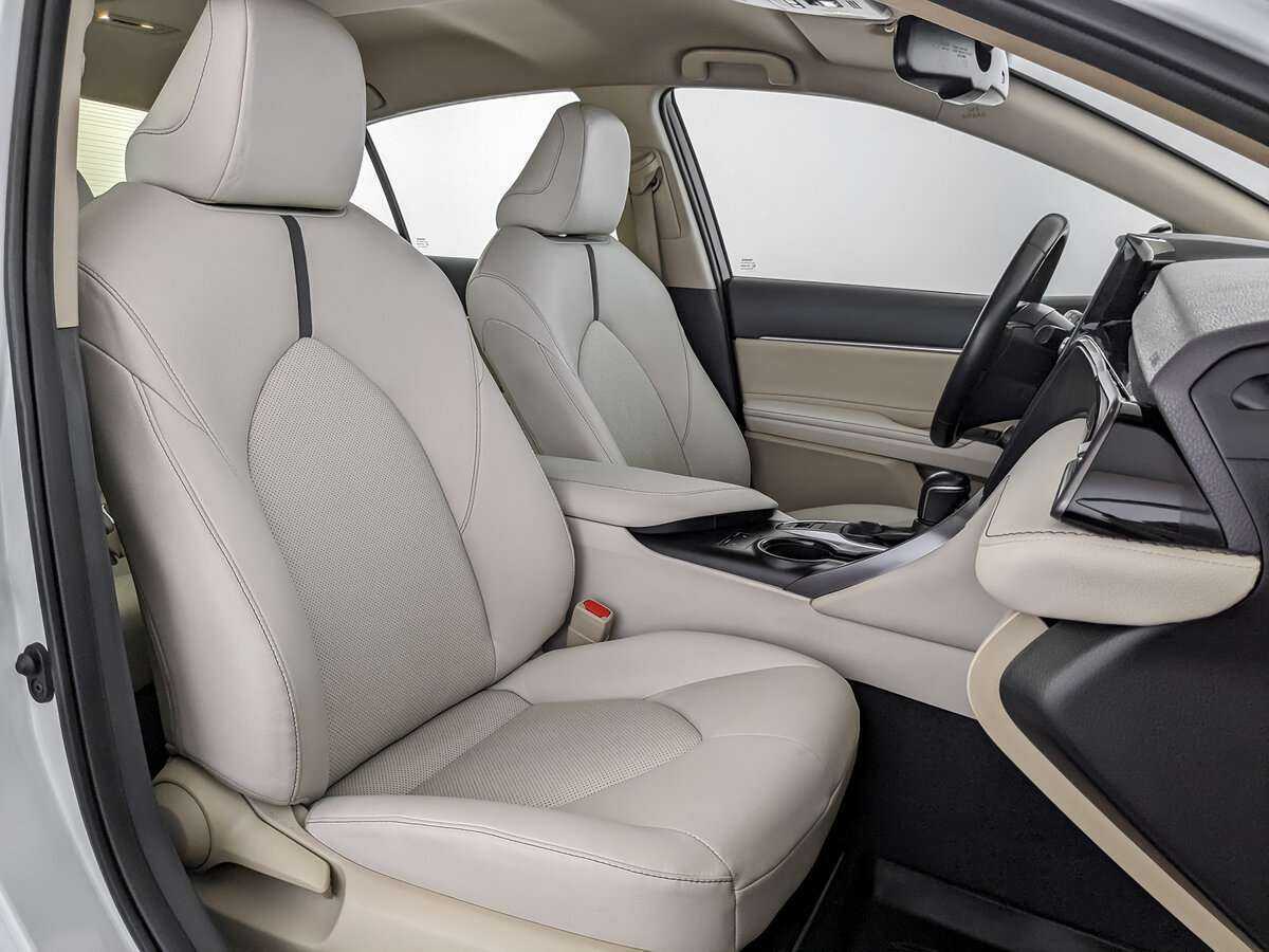 Toyota Camry, 2021 Фото №20