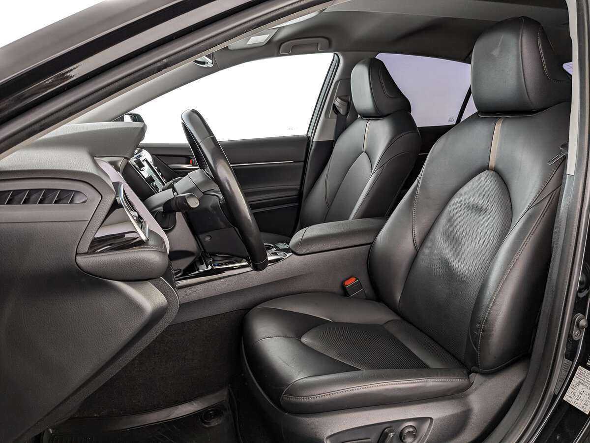Toyota Camry, 2019 Фото №14