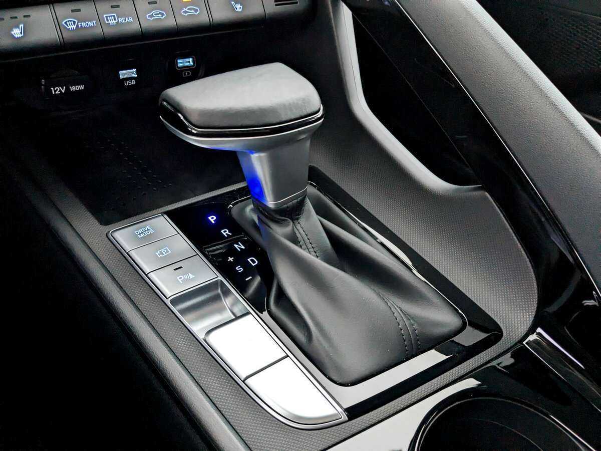 Hyundai Elantra, 2022 Фото №27