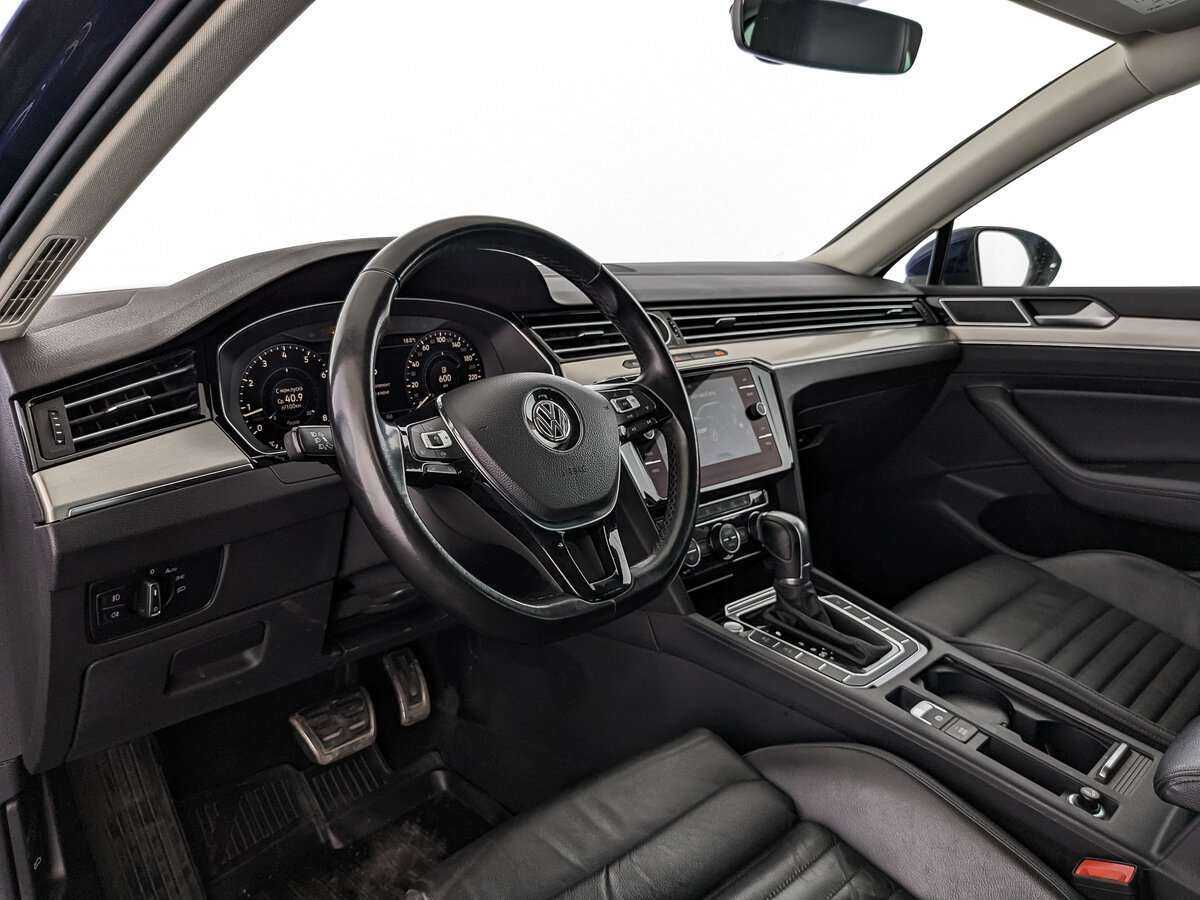 Volkswagen Passat, 2019 Фото №11