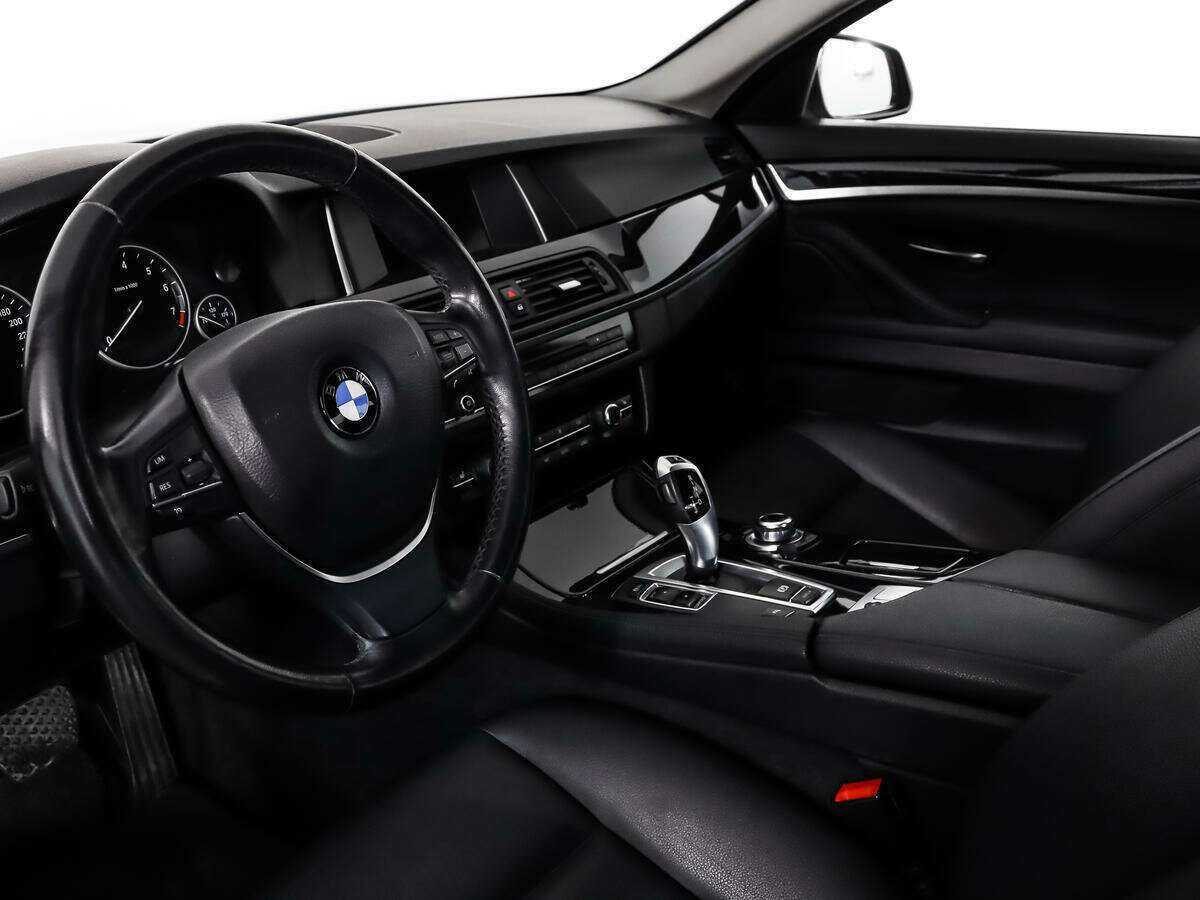 BMW 5 серии 520i, 2015 Фото №7