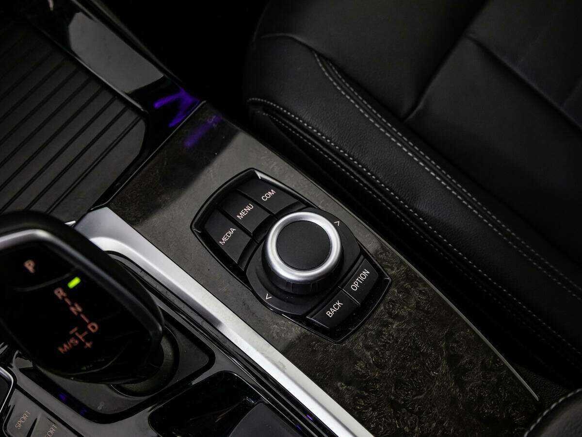 BMW X3 20i xDrive, 2018 Фото №18