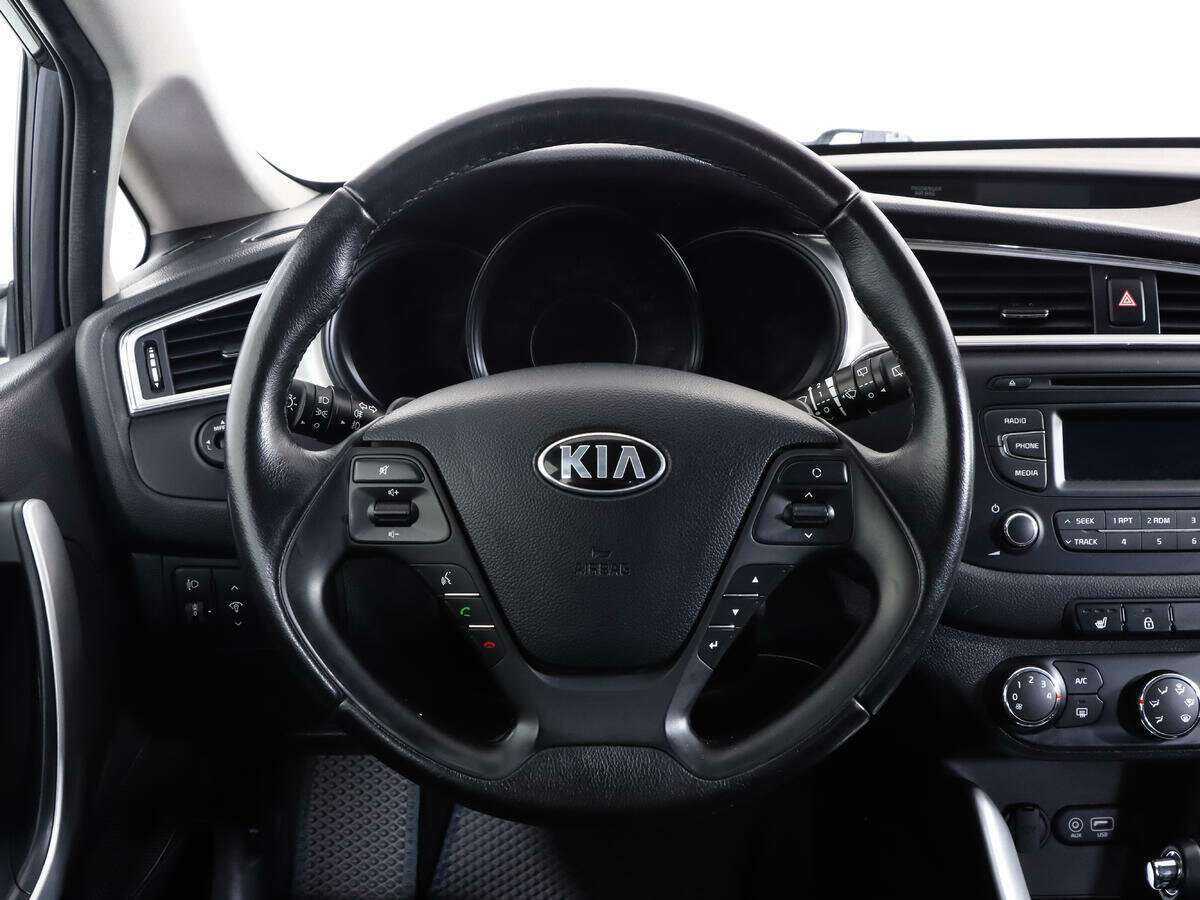 Kia Ceed, 2018 Фото №12