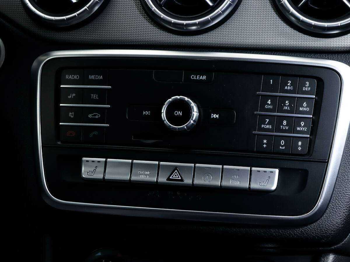 Mercedes-Benz CLA 200, 2018 Фото №13