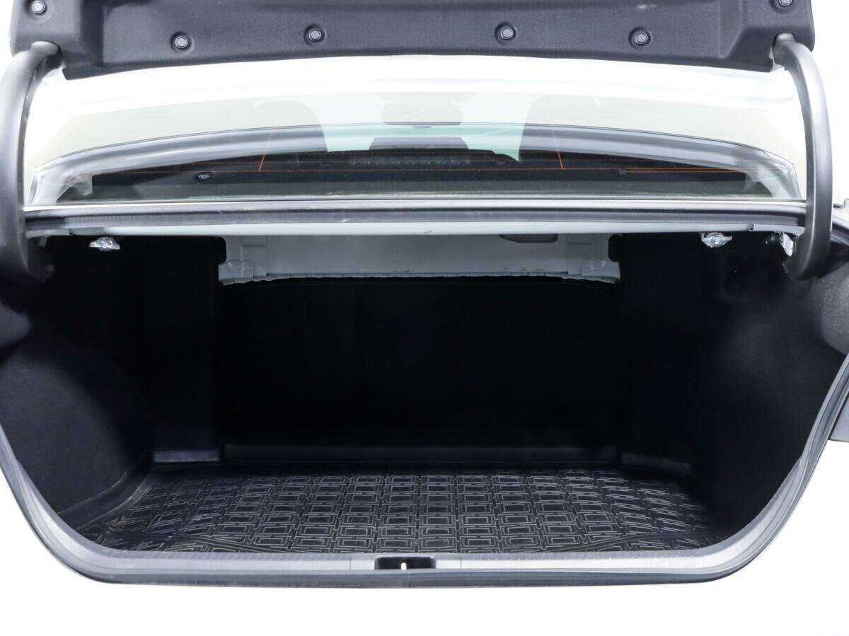 Toyota Camry, 2018 Фото №18