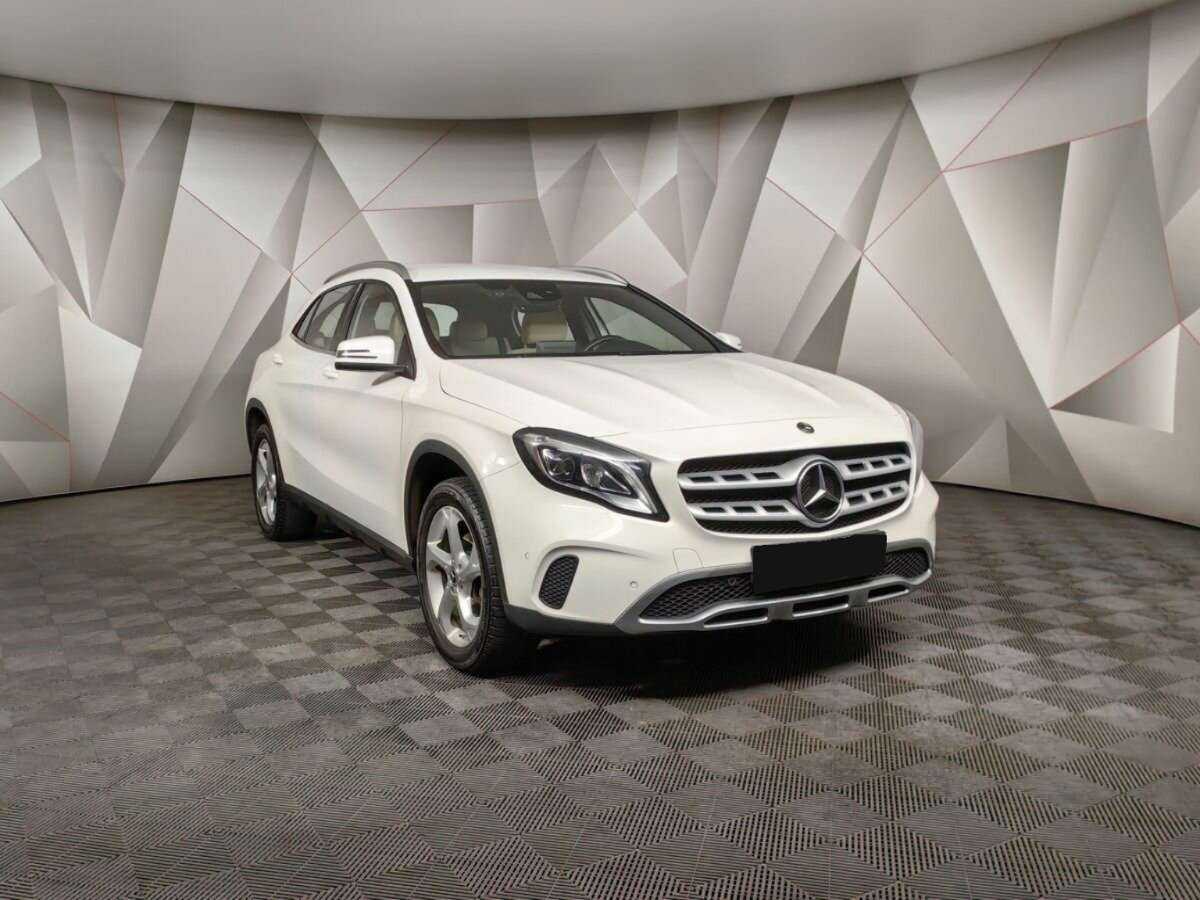 Mercedes-Benz GLA 200, 2019 - 117 727 км. | Фото №3