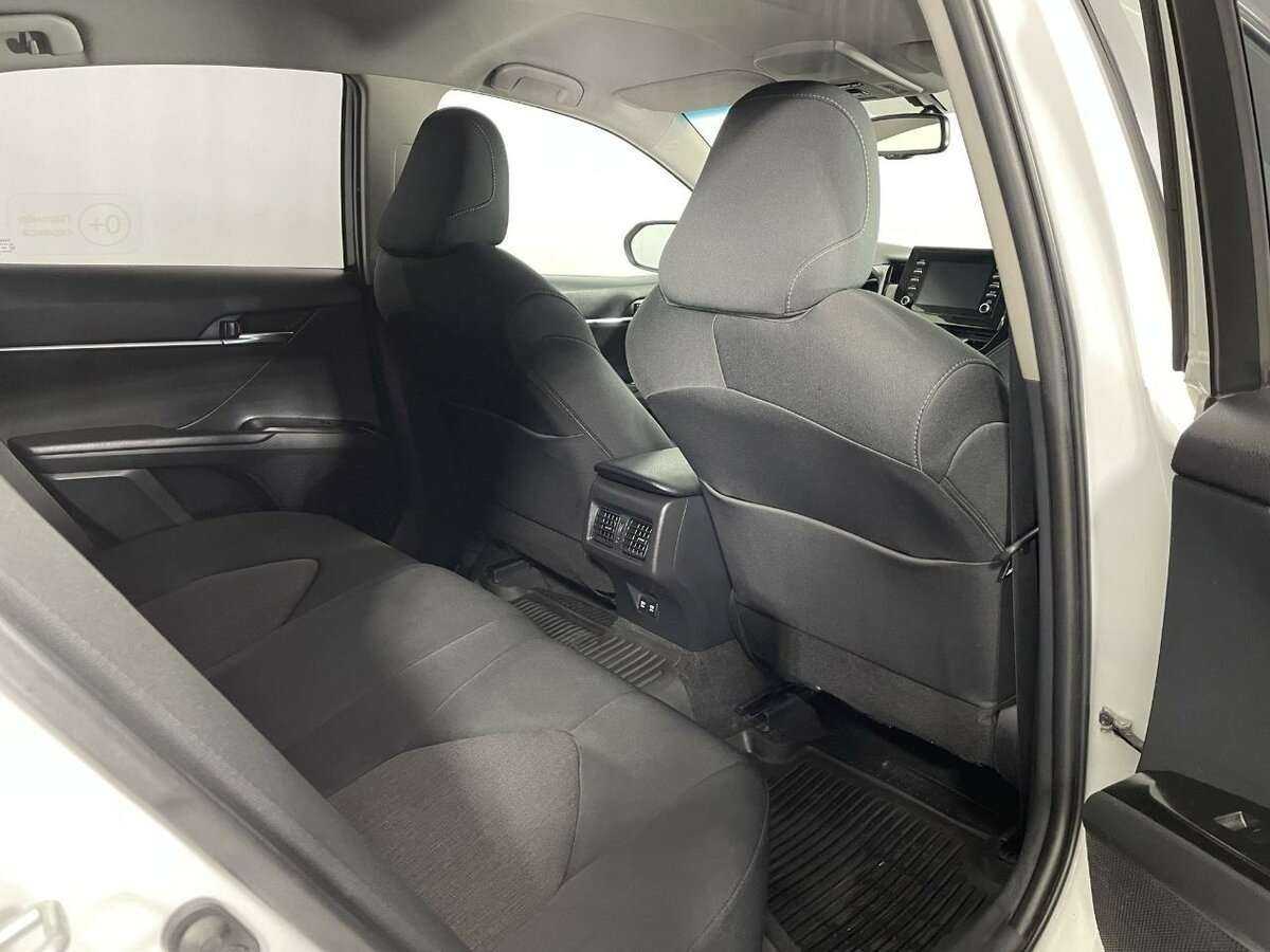 Toyota Camry, 2021 Фото №16