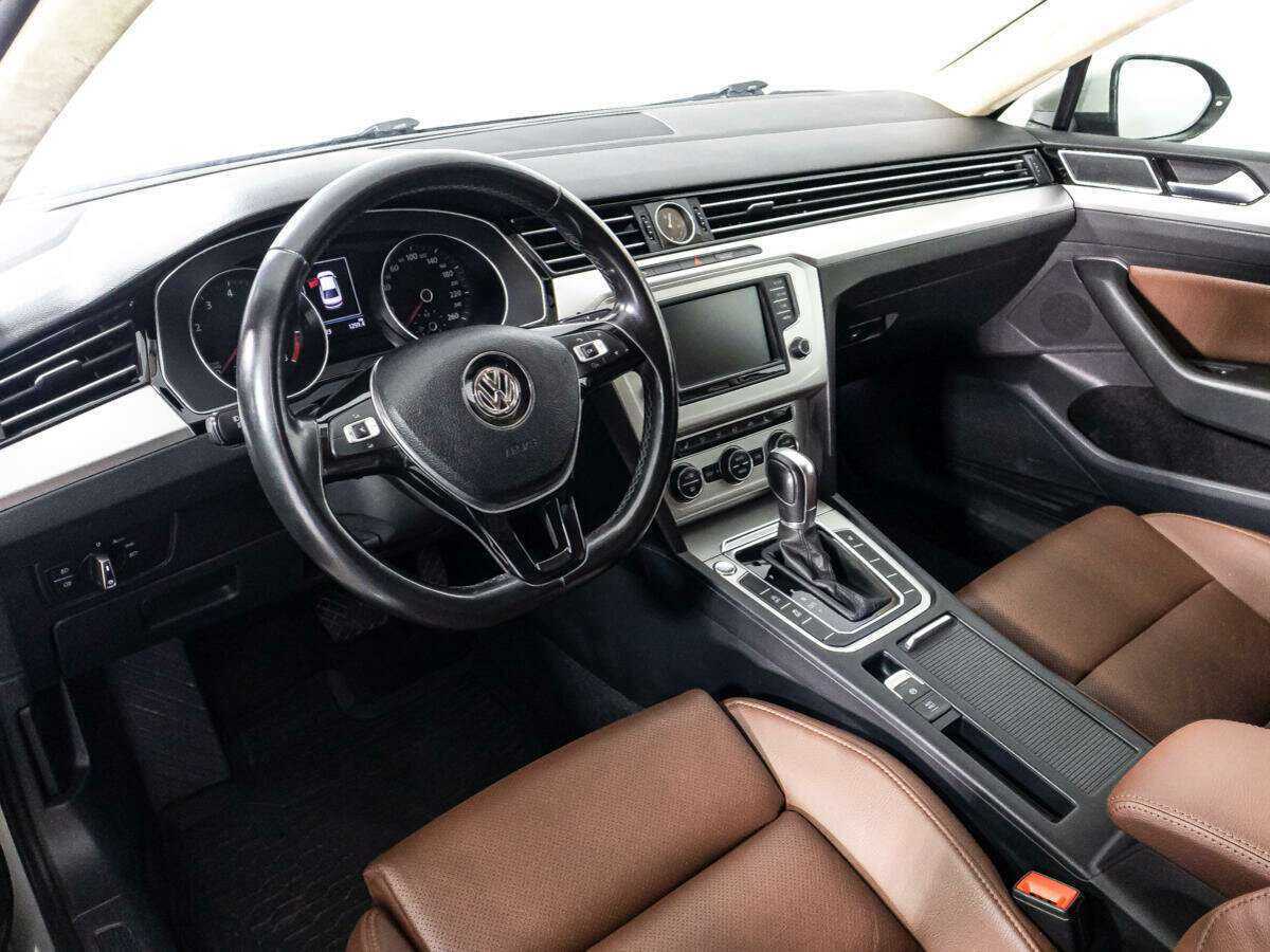 Volkswagen Passat, 2017 Фото №11