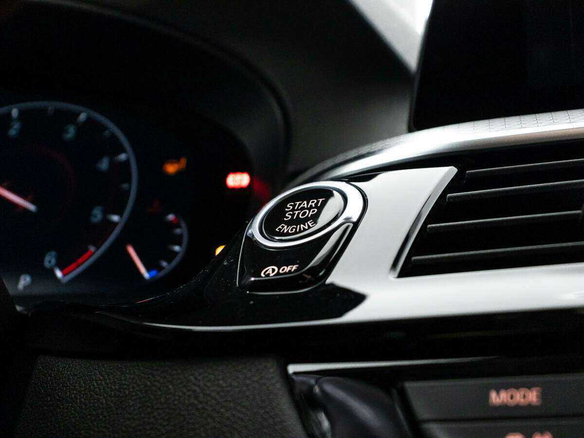 BMW 5 серии 520d xDrive, 2018 Фото №16