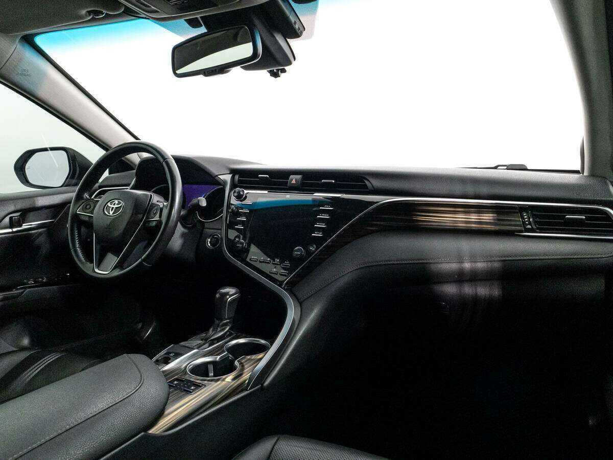 Toyota Camry, 2018 Фото №9