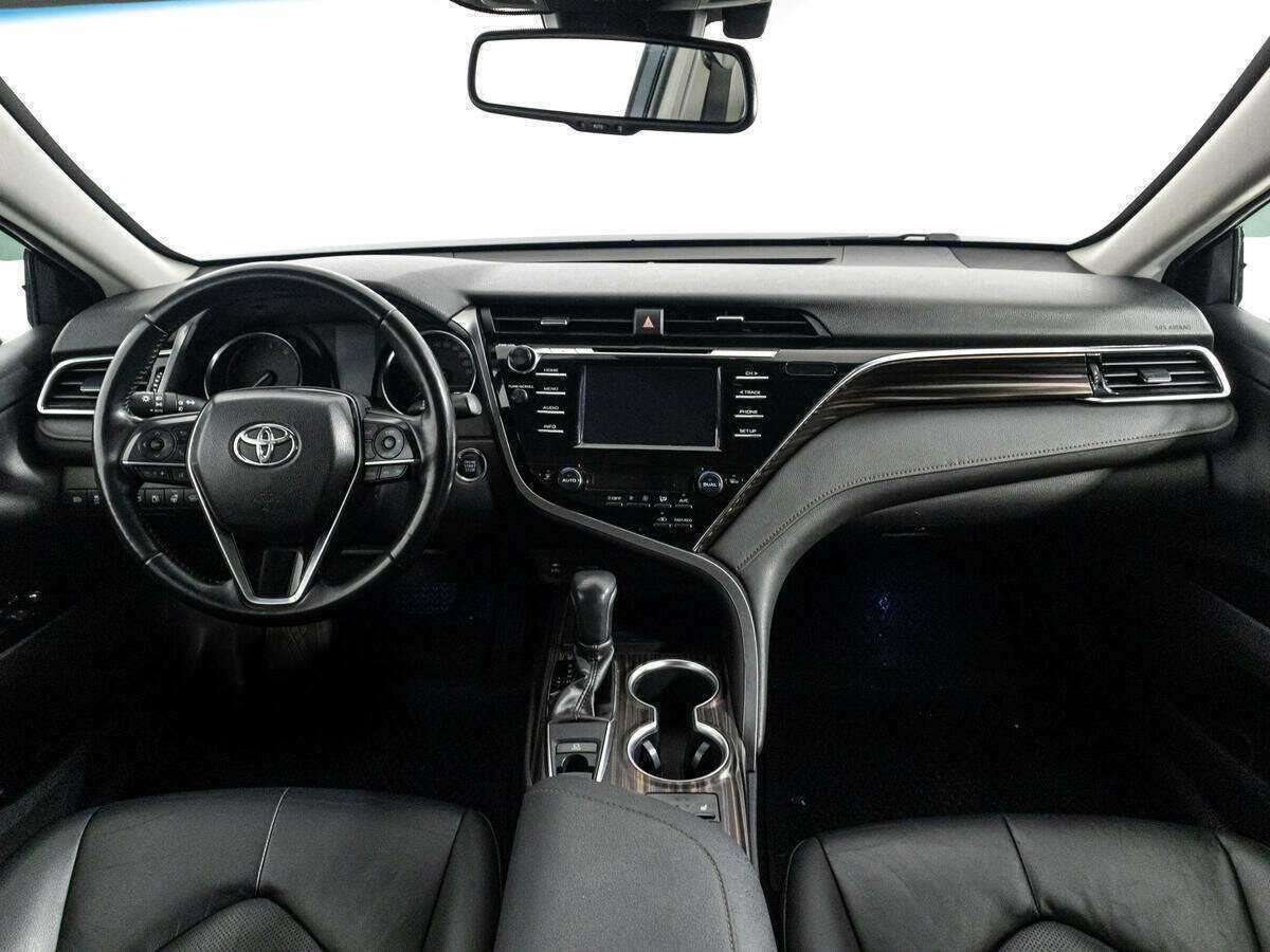 Toyota Camry, 2018 Фото №13
