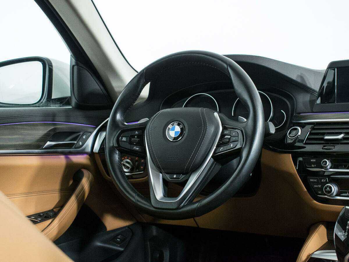BMW 5 серии 520d xDrive, 2018 Фото №14