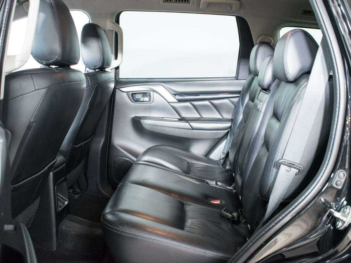 Mitsubishi Pajero Sport, 2019 Фото №10